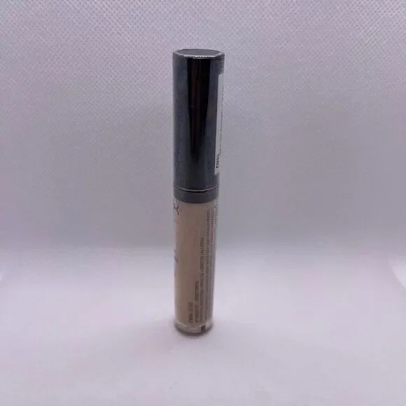 NYX Professional Makeup Hi Definition Photo Concealer Wand - Glow Biege - Picture 6 of 8